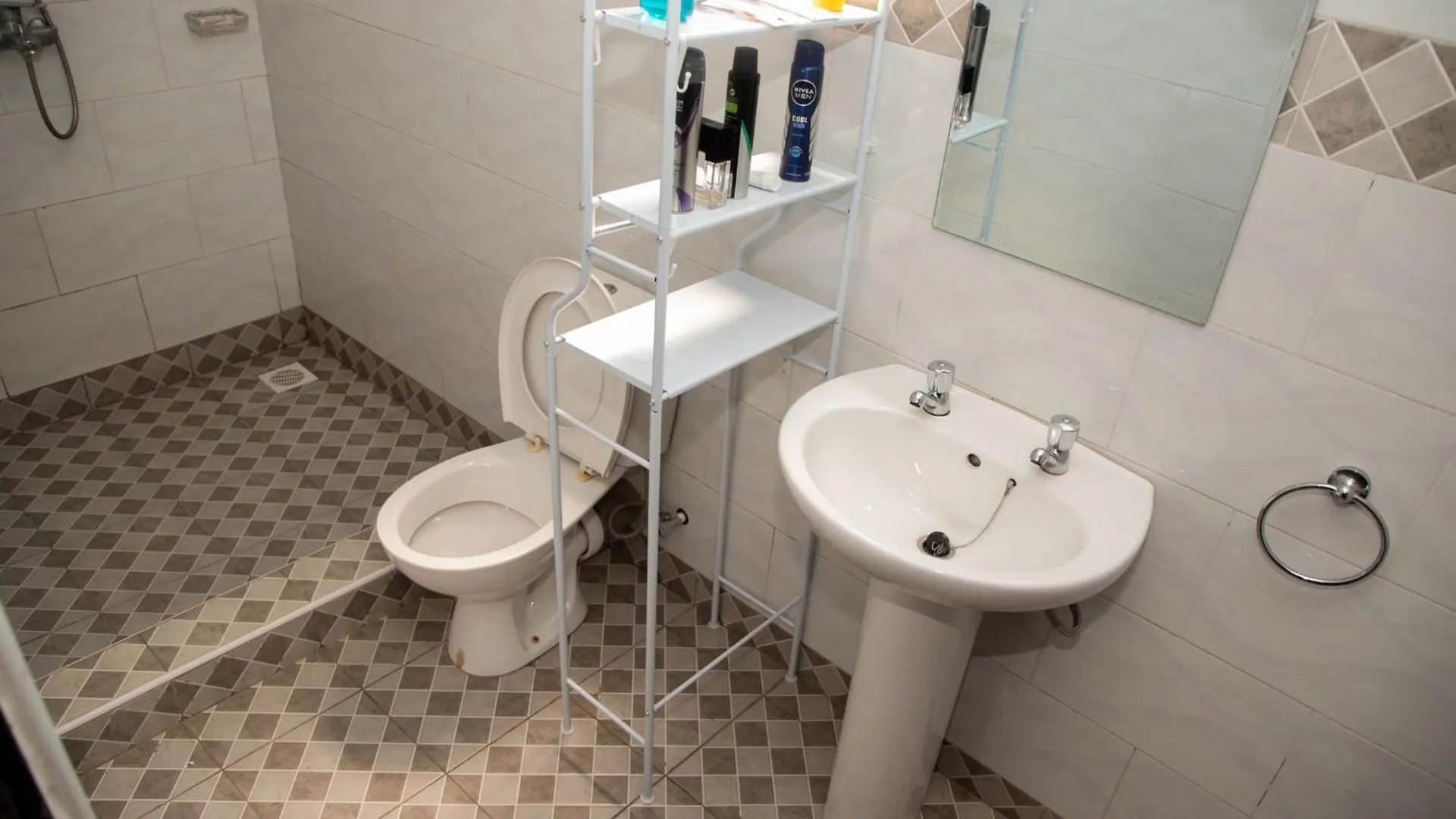 Ie Luxury Apartments Кампала Отель типа 
